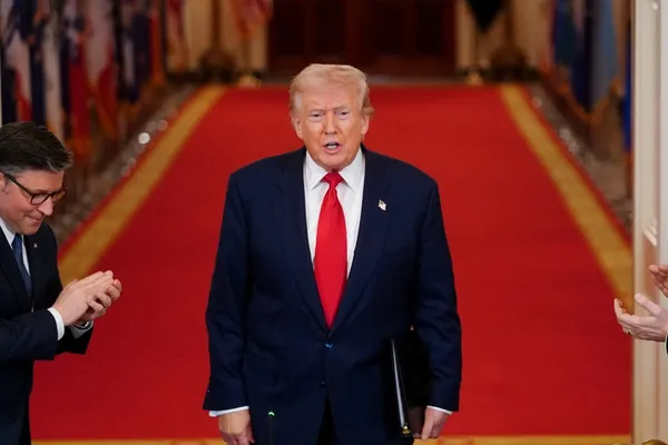 انبیسی: ترامپ به استقرار نیروهای زمینی آمریکا در ایران علاقه جدی نشان داده است