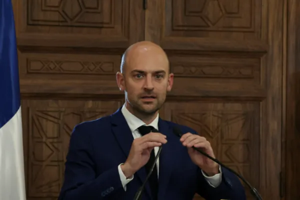 وزیر خارجه فرانسه: عاملان جنایت علیه مردم ایران نباید مصون بمانند