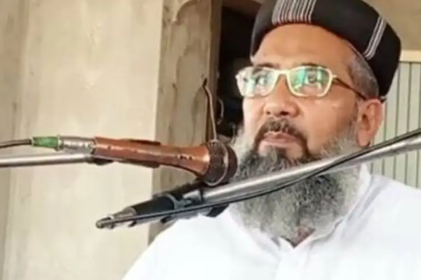 باكستان تتهم مجموعة شيعية مرتبطة بإيران في اغتيال قائد جماعة "جيش الصحابة" الباكستاني