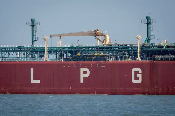 Hormuz traffic plunges as Iran prepares China talks