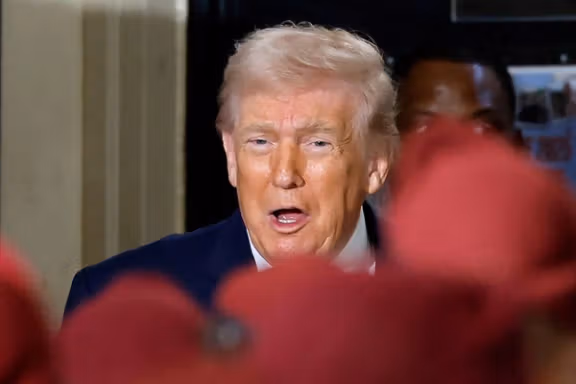 والاستریت ژورنال: بحران ایران، زمین بازی محبوب ترامپ است