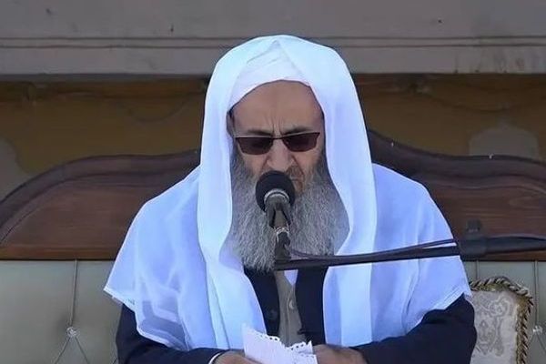 إمام أهل السنة في إيران ينتقد سيطرة الشيعة.. ويؤكد: النظام يحكم بسياسات غير مكتوبة