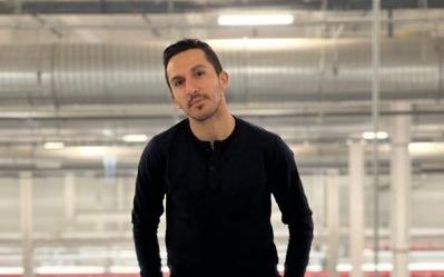 تسلا قصد دارد مدیر ارشد ایرانیتبار خود را در ارتباط با دریافت یک سفارش مشکوک اخراج کند