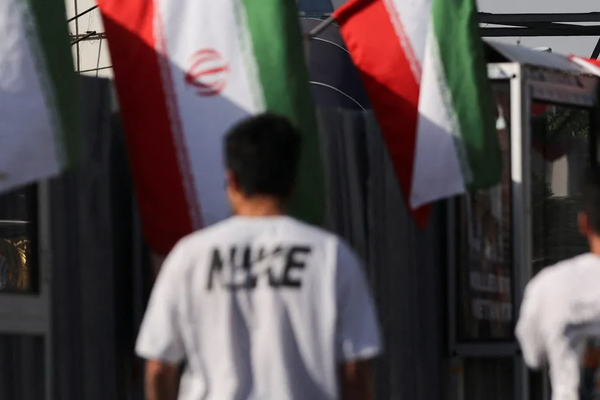 حقوقيون: منذ بداية الحرب بين إيران وإسرائيل تم اعتقال 823 مواطنًا بتهم سياسية