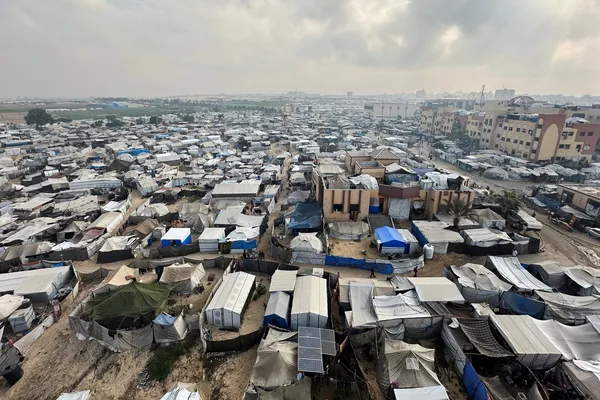 هاآرتص از معطلی چندین ساعته دهها نفر از ساکنان غزه در فرودگاهی در آفریقای جنوبی خبر داد