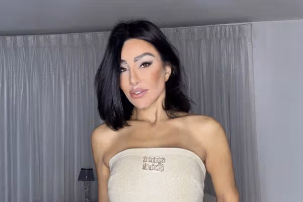 اقامت دو عضو خانواده قاسم سلیمانی در آمریکا لغو و خودشان بازداشت شدند