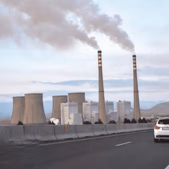 مازوتسوزی نیروگاهها با وجود آلودگی هوا آغاز شده است