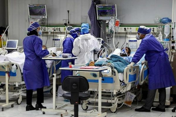 الصحة الإيرانية: وفاة 123 شخصًا وإصابة 7500 شخص بكورونا في يوم واحد