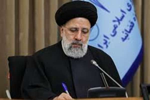 Loyal Critics Lash Out At Iran’s Raisi On His First Anniversary