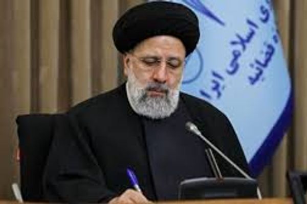 Loyal Critics Lash Out At Iran’s Raisi On His First Anniversary