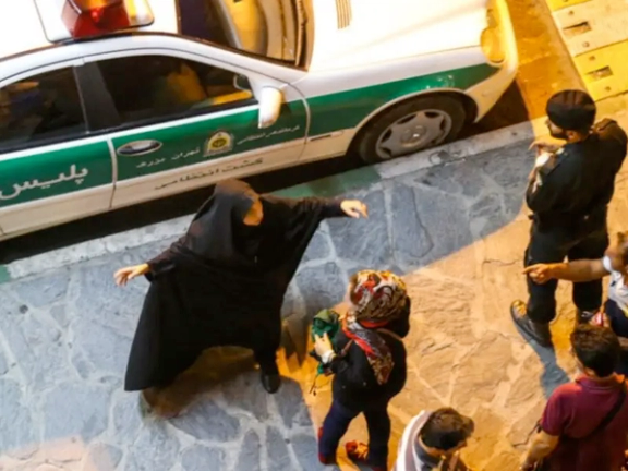 درخواست عفو بینالملل از زنان ایرانی برای ارائه مستندات آزار به دلیل حجاب اجباری