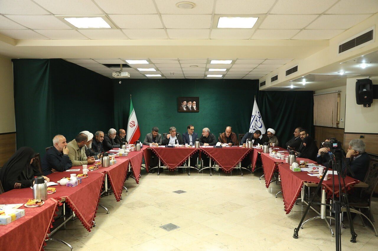 عضو هیات رییسه مجلس: شرکت‌های مالی و زیرمجموعه بنیاد شهید با سوءمدیریت روبه‌رو هستند