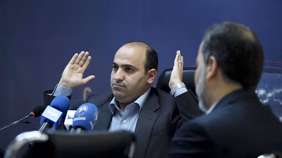 گزارش ایراناینترنشنال از نحوه فعالیت دو چهره اصلی مرتبط به سپاه در قاچاق نفت