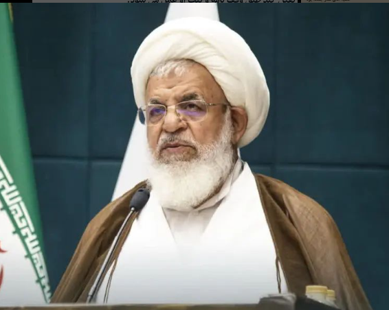 نماینده خامنهای در یزد: غربیها هویت الهی فرزندان ما را گرفتند