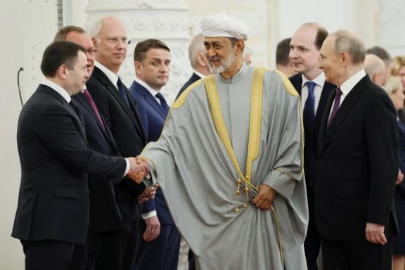 بوتين يناقش البرنامج النووي الإيراني مع سلطان عُمان