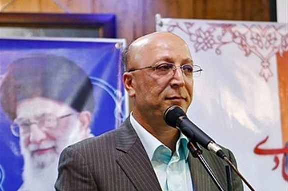 وزیر علوم برای حمله به غرب، حتی سابقه بارها حضور ماموران امنیتی در دانشگاههای ایران را منکر شد