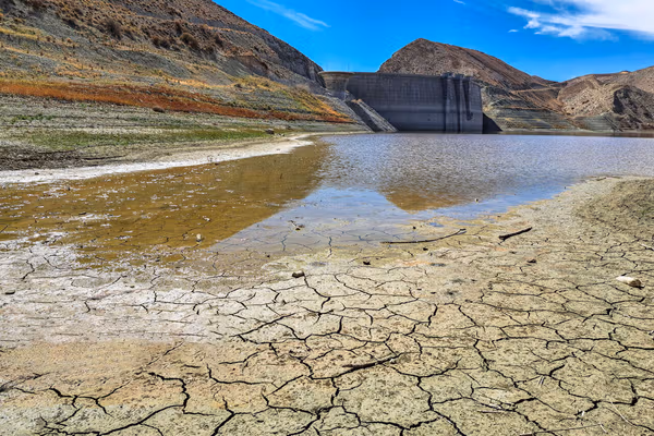 مرکز سوفان: بحران آب در ایران به یک مشکل عمیق سیاسی و امنیتی تبدیل شده است
