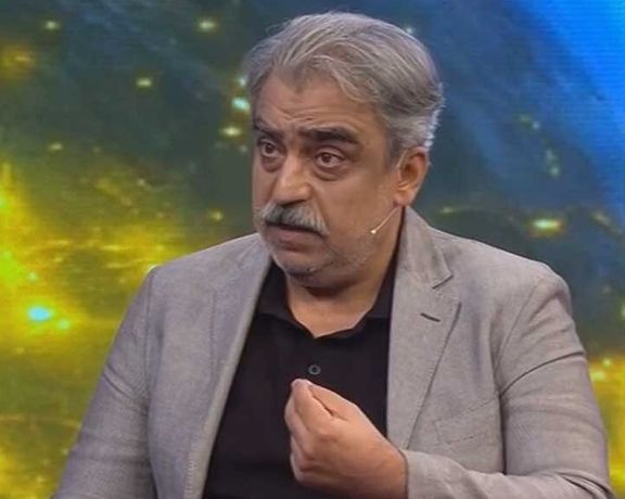 کارشناس حکومتی و استاد دانشگاه: اگر کسی به ما کمک هستهای و موشکی کرده، زیرآبی بوده