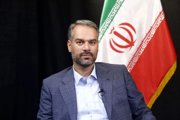 !جلال رشیدی کوچی: سامسونگ هزار دلاری با ارز دولتی وارد میشود اما آیفون مسافری ممنوع است!