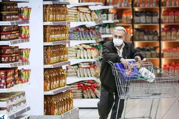 Prices soar, basics scarce: Iranians struggle to fill the cart