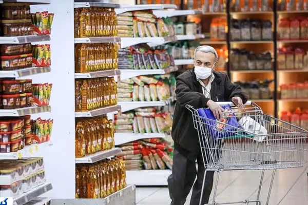 Prices soar, basics scarce: Iranians struggle to fill the cart