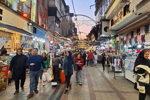 تورم بالا و چشمانداز رکود؛ طرح سهفوریتی مجلس کنترلهای گستردهتری پیشنهاد میکند