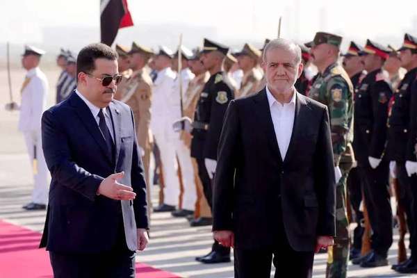 بغداد تؤكد للرئيس الإيراني: العراق يسدد ديونه عبر بيع السلع غير المحظورة فقط