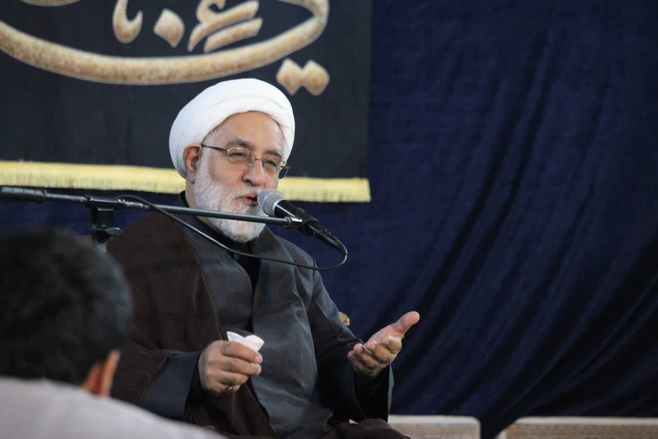 قائم‌مقام حوزه علمیه: در دوره پهلوی، مراکز فروش مشروب بیشتر از مساجد بود