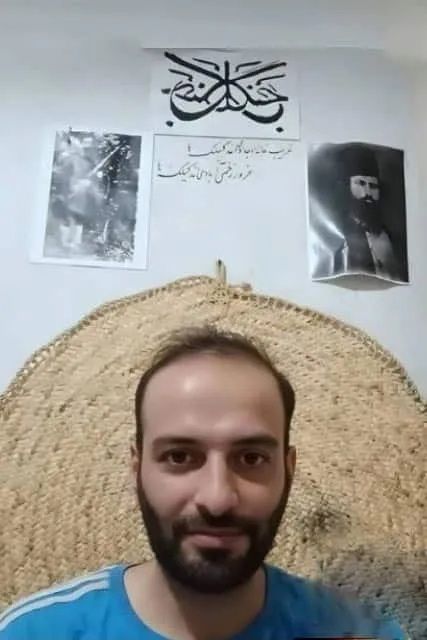 دیوان عالی کشور حکم اعدام پیمان فرح‌آور، شاعر و فعال اجتماعی، را تایید کرد