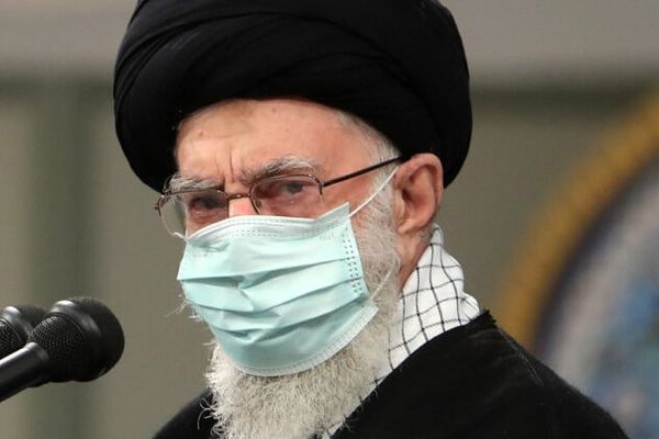 خامنئي ردًا على الاحتجاجات يهاجم الغرب ويؤكد: ضعف الحجاب ليس ضد النظام