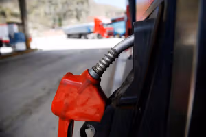 Government denies new fuel price plan after leak of decree on gasoline reform
