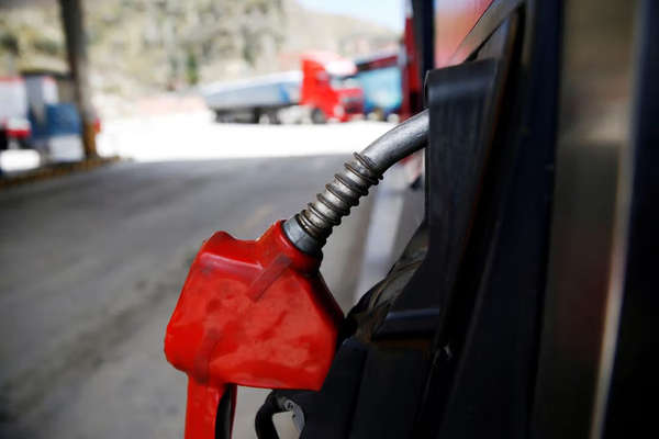 Government denies new fuel price plan after leak of decree on gasoline reform