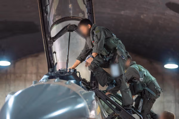 مسؤول إسرائيلي: استهدفنا فقط "الأهداف العسكرية والمرتبطة بالنظام الإيراني" بدقة