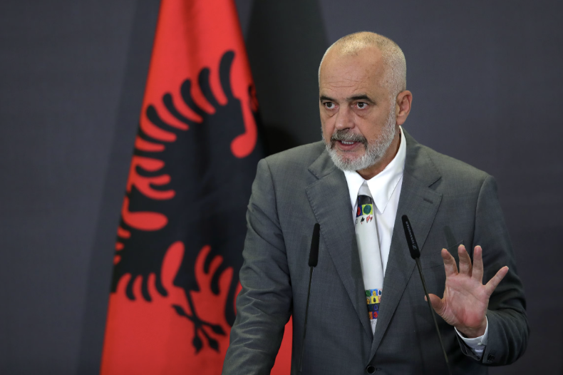 آلبانی با تکیه بر هوش مصنوعی در مسیر عضویت در اتحادیه اروپا و مبارزه با فساد حرکت می‌کند