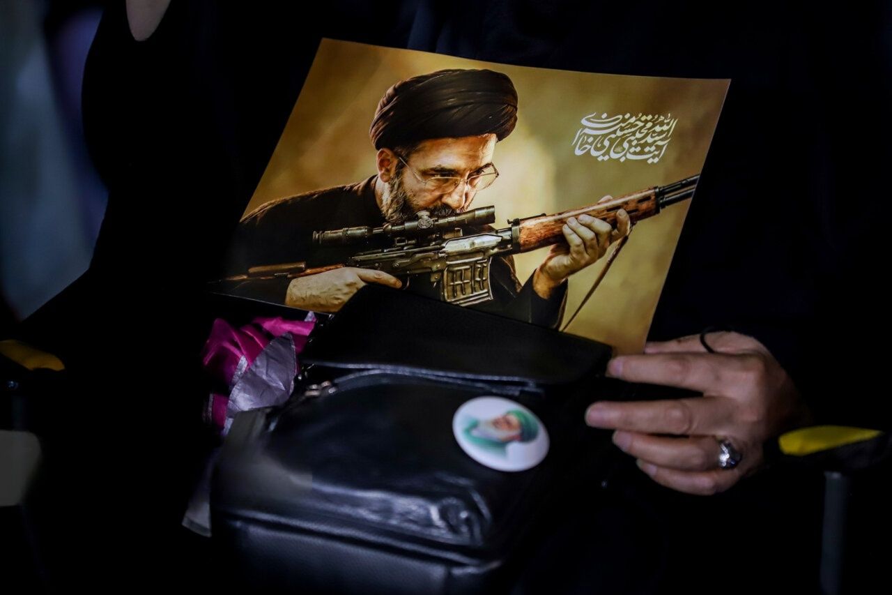 رسانه‌های ایران از دیدار فرمانده قرارگاه خاتم‌الانبیا با مجتبی خامنه‌ای خبر دادند