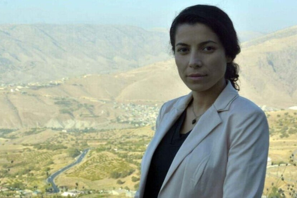 بعد اعتقالها وتعرضها للضغوط.. قلق حقوقي بشأن تنفيذ حكم الإعدام بحق سجينة سياسية إيرانية