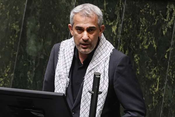 وزیر اقتصاد جمهوری اسلامی: من مسئول نرخ ارز و تورم نیستم