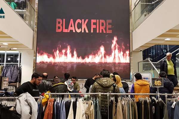 Black Friday Sales In Iran Prove Popularity Of Banned Instagram