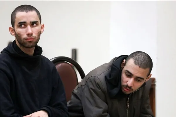 محل دفن دو معترض اعدام شده را به خانواده اطلاع ندادهاند