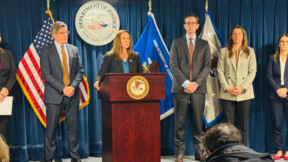 کنفرانس خبری اعلام جرم دادستانی فدرال علیه دو مرد ایرانی و ایرانی-آمریکایی