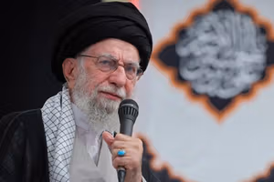 خامنهای مذاکره مستقیم با آمریکا را رد و موافقان آن را محکوم کرد