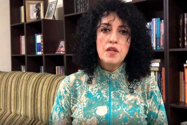 السلطات الإيرانية ترفض نقل الناشطة نرجس محمدي للعلاج في طهران رغم تدهور حالتها الصحية