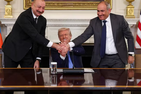 "هيل": السلام في القوقاز "كارثة استراتيجية" لإيران ويمنح واشنطن موطئ قدم دائم