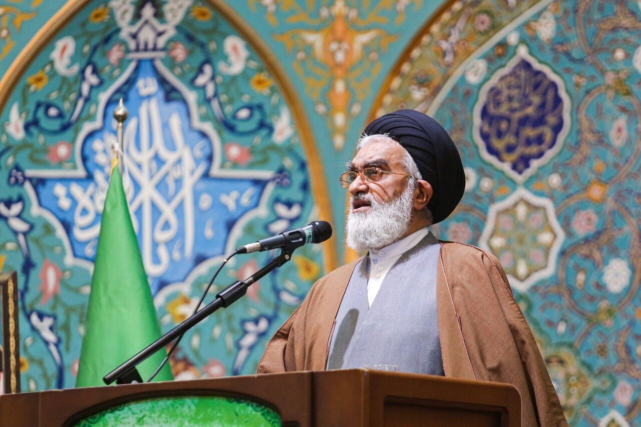 Trump will take goal of reopening Strait of Hormuz to 'his grave,' senior cleric says 
