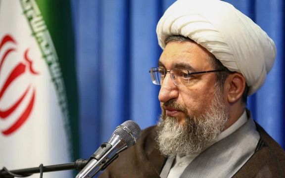 ممثل خامنئي: حرية النساء في إيران تعني حمايتهن من مضايقات الرجال