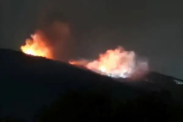 انفجار در انبار تسلیحاتی امکو در بلغارستان؛ احتمال خرابکاری بررسی میشود