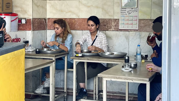 کافه، قهوهخانه و صورتبندی نوین زندگی شهری در ایران