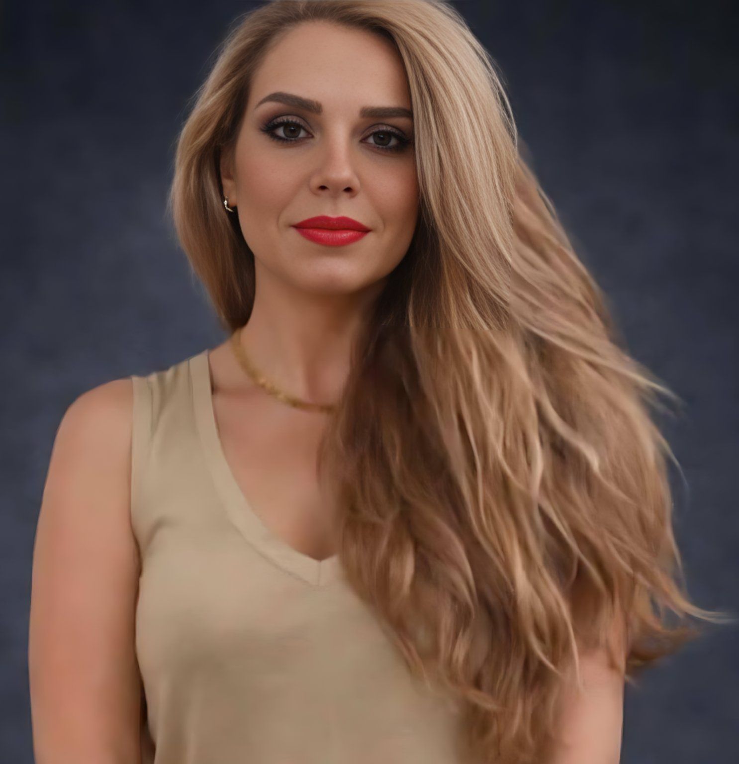 گلناز نراقی، پزشک اورژانس، به زندان قرچک منتقل شده است