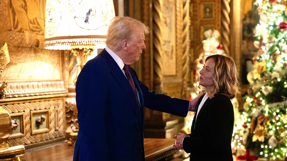 روزنامه ایتالیایی: دلیل توجه به ایتالیا برای مذاکرات شنبه روابط خوب ملونی با آمریکاست