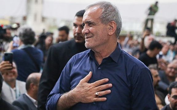 مسعود پزشکیان: دولت تمام تلاش خود را میکند تا منویات خامنهای در حد شعار نماند